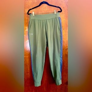 Women’s Under Armour Joggers (XL)